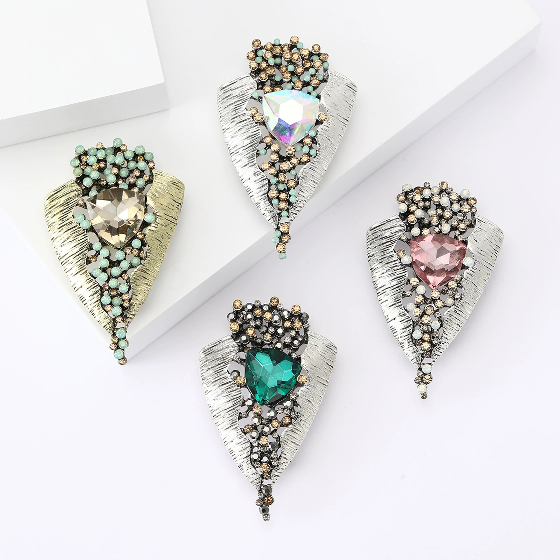 Vintage Creative Brooch High-e - Suit Supply Wedding Party recensione e prezzo
