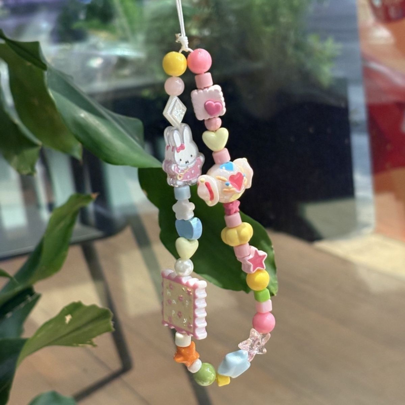 Miffy Hanging Backpack Phone L - Good Floral & Wedding Decor Supply recensione e prezzo
